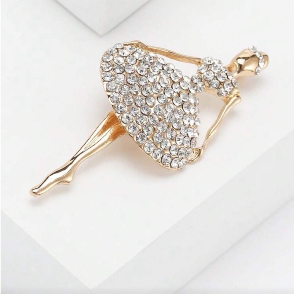 Aurora Ballet Pave Crystal
Couture Brooch - Picture 3 of 5